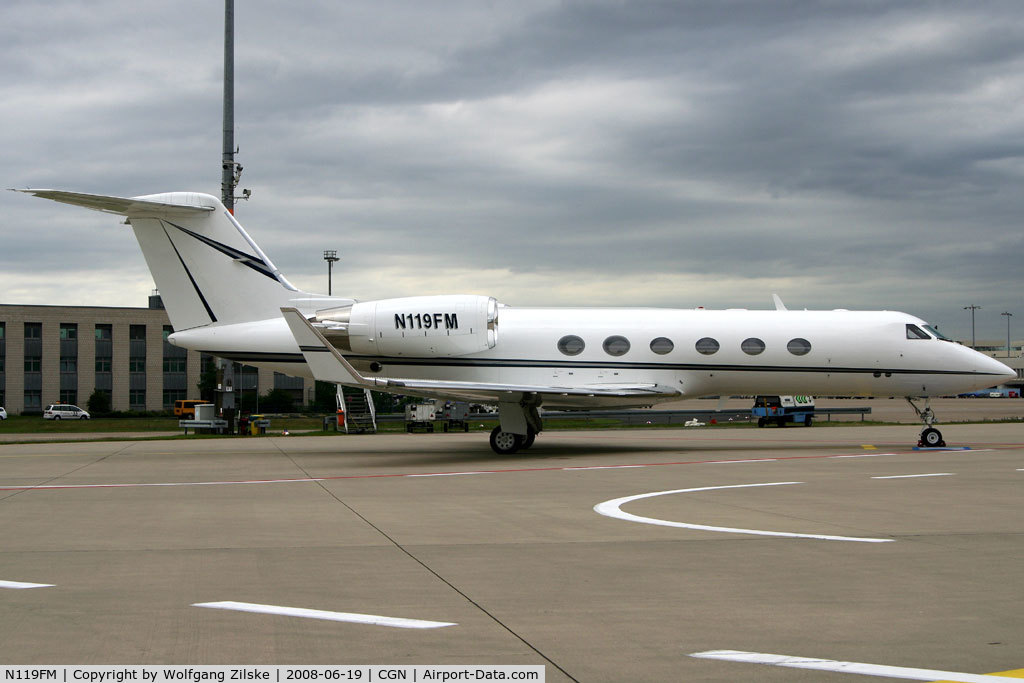 N119FM, 2001 Gulfstream Aerospace G-IV C/N 1464, visitor
