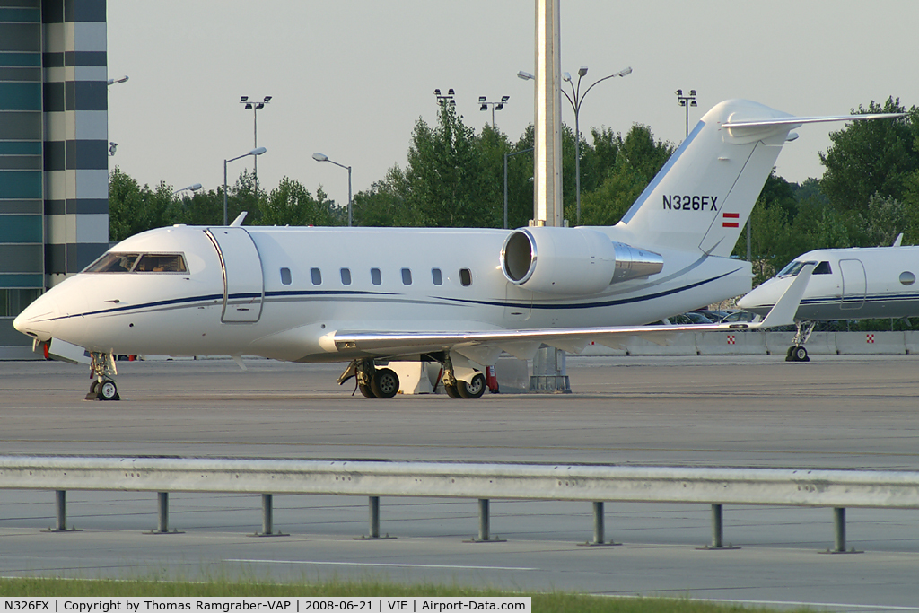 N326FX, 2000 Bombardier Challenger 604 (CL-600-2B16) C/N 5464, Canadair CL600 Challenger