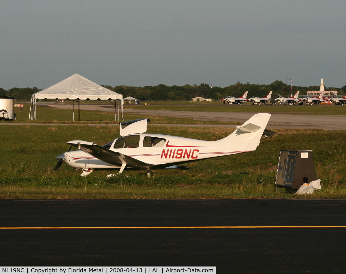 N119NC, 1991 Wheeler Express C/N 1119, JL Express had some sort of rudder issue and lost control on taxiway