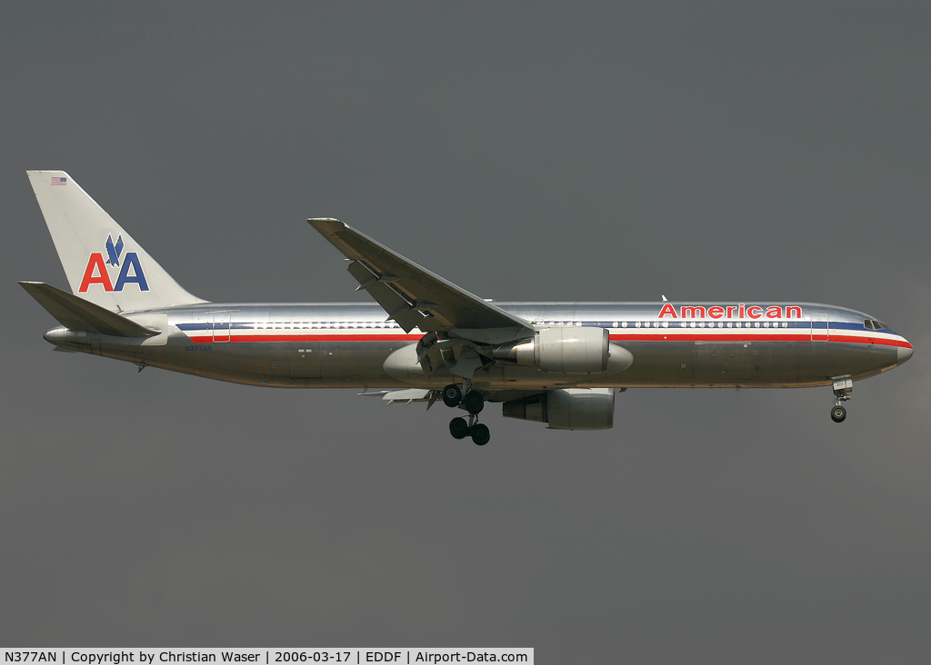 N377AN, 1992 Boeing 767-323 C/N 25446, American