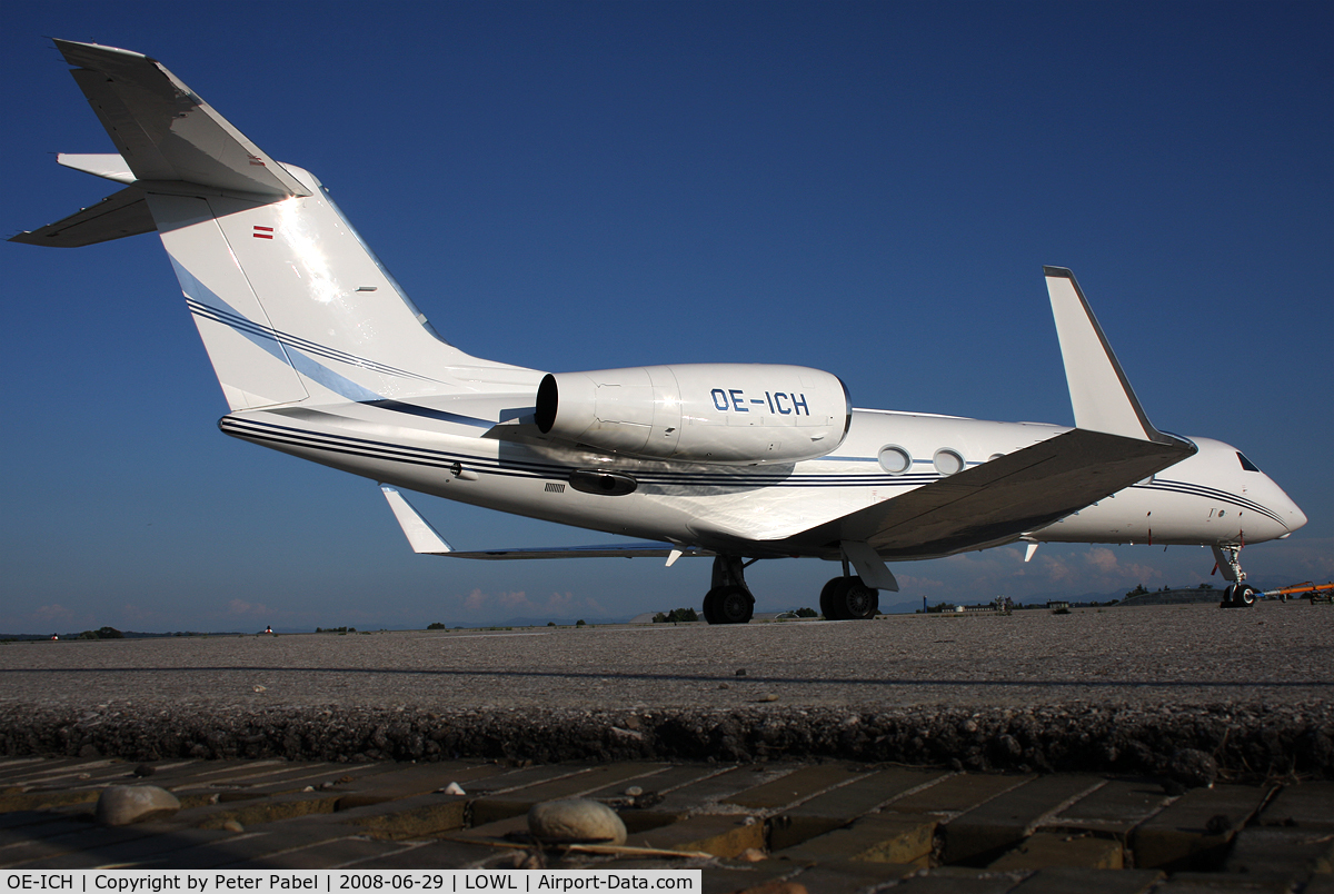 OE-ICH, 2007 Gulfstream Aerospace GIV-X (G450) C/N 4104, EM Visitor