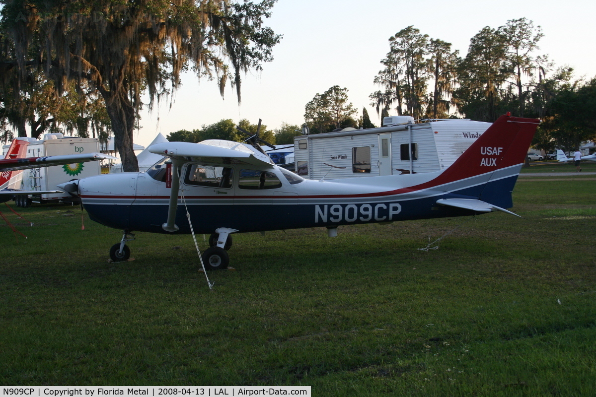 N909CP, 2001 Cessna 172S C/N 172S8909, Cessna 172 of Civil Air Patrol