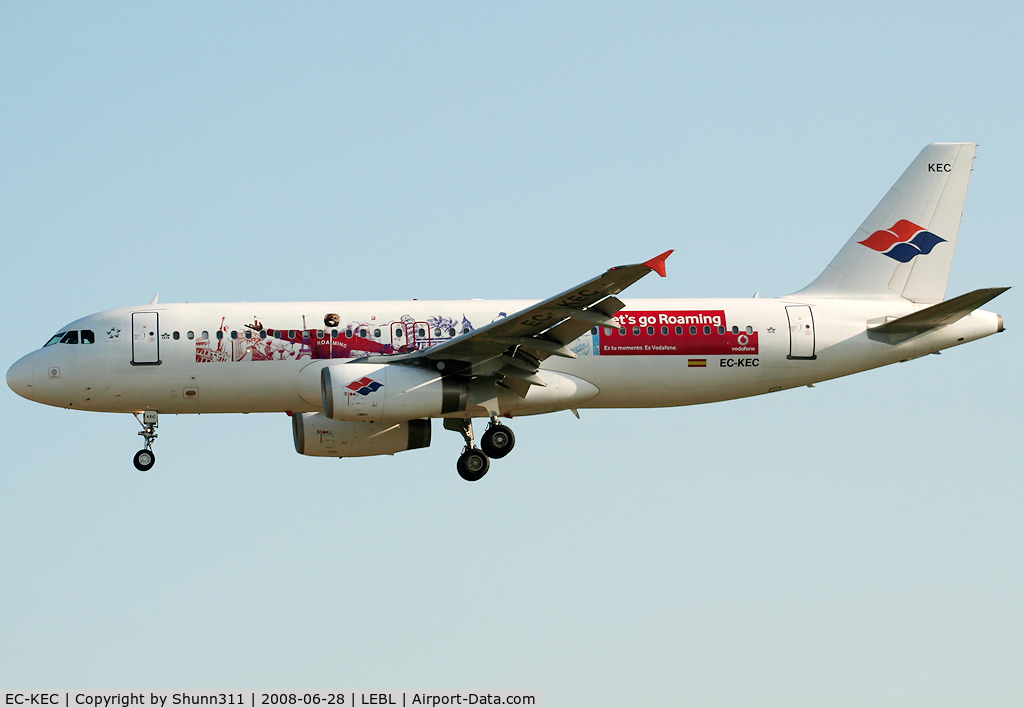 EC-KEC, 2000 Airbus A320-232 C/N 1183, Landing rwy 25 with special new Vodafone c/s...