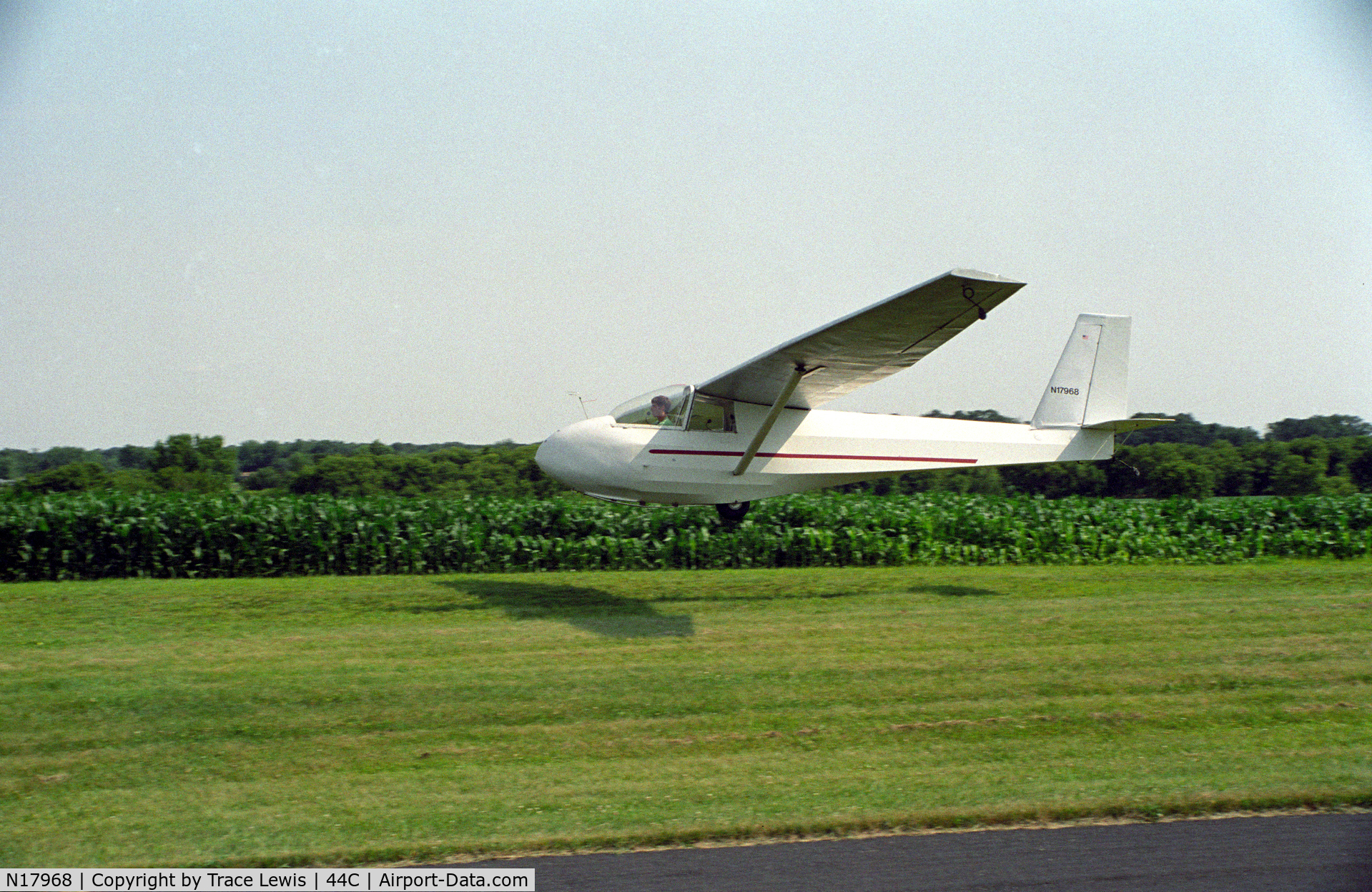 N17968, 1973 Schweizer SGS 2-33A C/N 270, At Beloit
