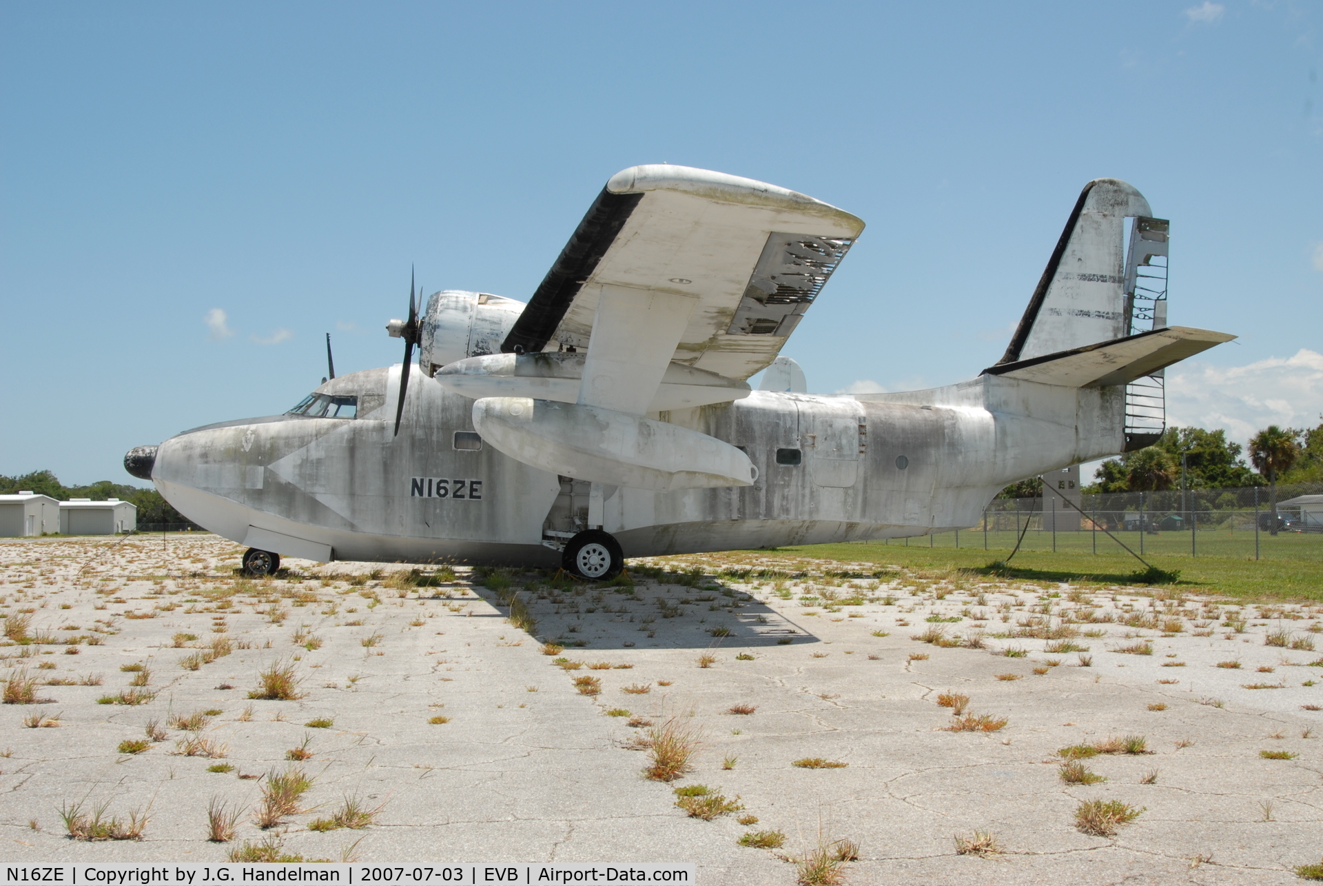 N16ZE, Grumman HU-16E Albatross C/N 2124, wasting away at New Smyrna Beach Florida