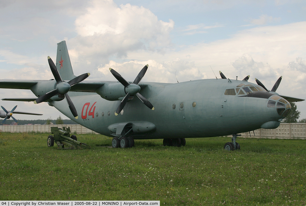 04, Antonov An-12BK C/N 8900203, Russia Air Force An-12