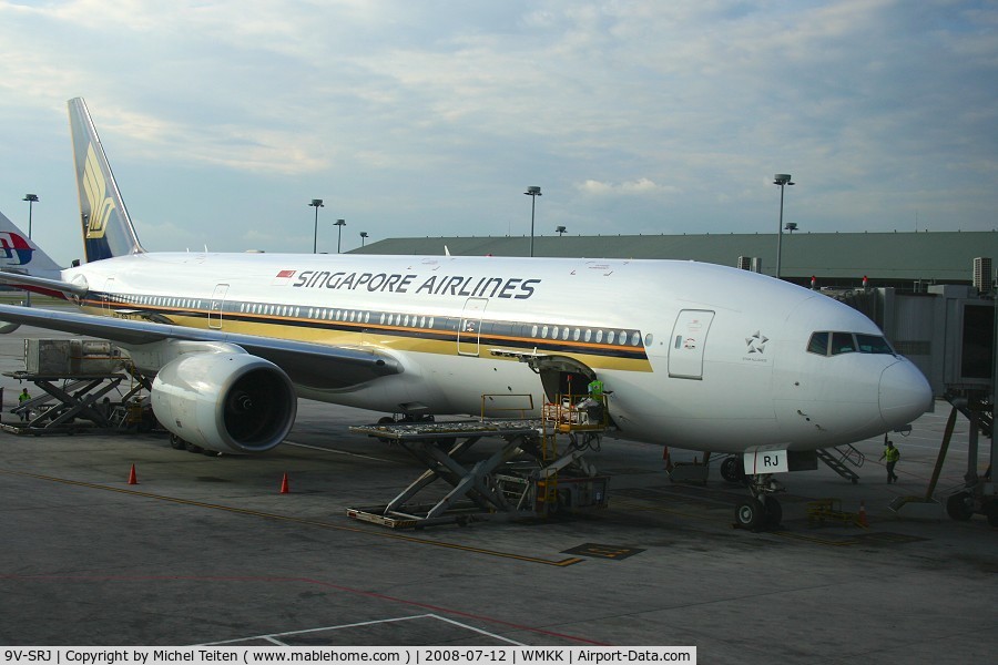 9V-SRJ, 2001 Boeing 777-212/ER C/N 28527, SQ117 from KL to Singapore