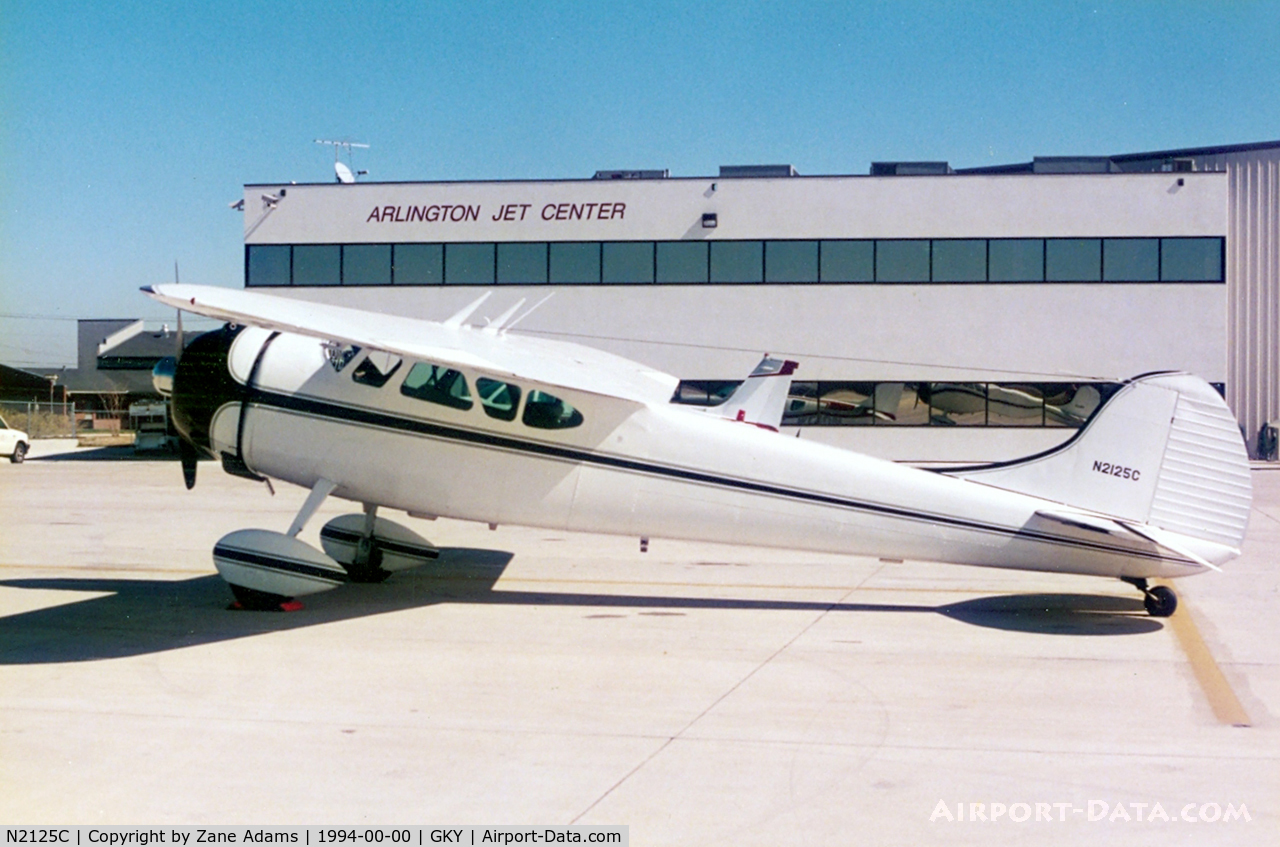 N2125C, 1953 Cessna 195B Businessliner C/N 16110, At Arlington Municipal