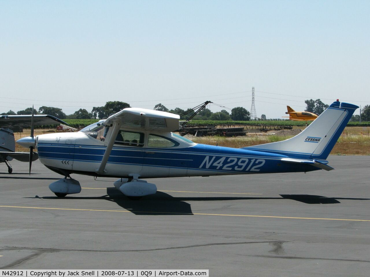 N42912, 1968 Cessna 182L Skylane C/N 18259250, Taken at the Sonoma Skypark's Airport