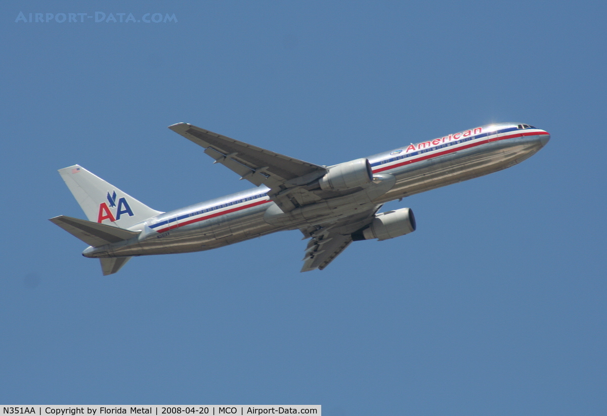 N351AA, 1988 Boeing 767-323 C/N 24032, American 767-300 departing to DFW