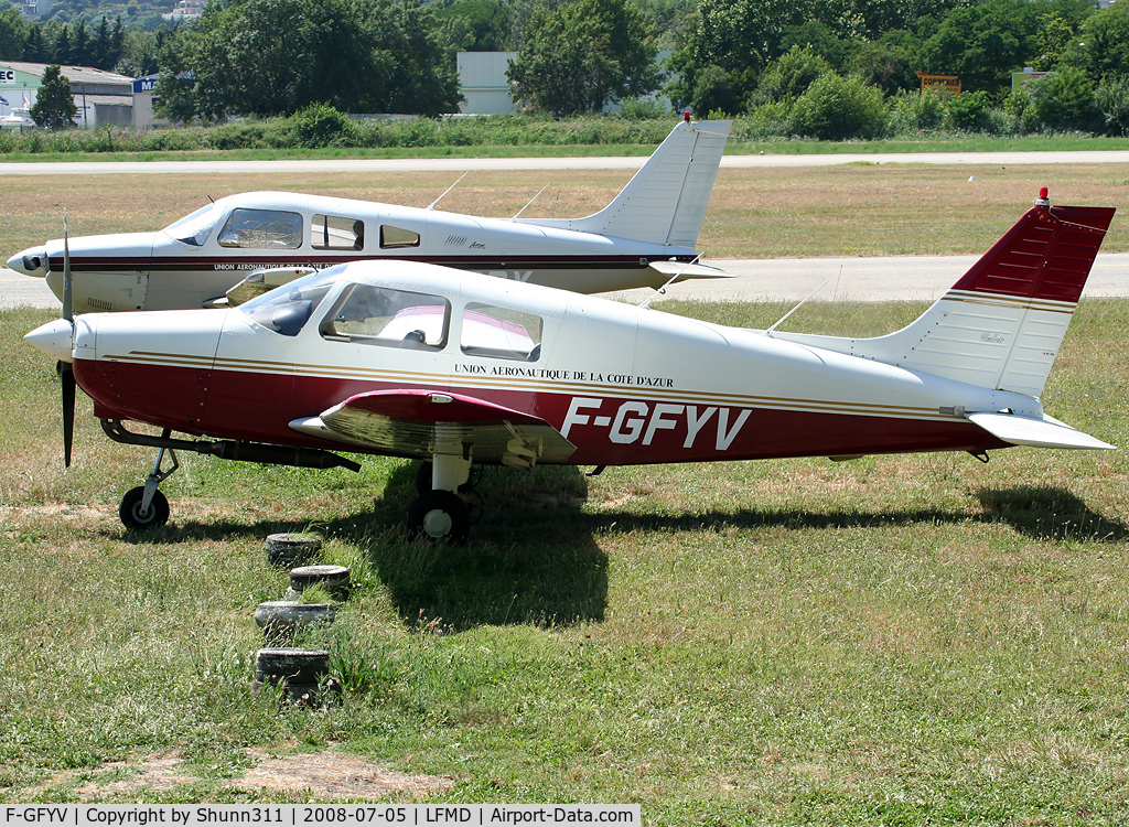 F-GFYV, Piper PA-28-161 Warrior II C/N 2841059, Parked in the grass near the Airclub