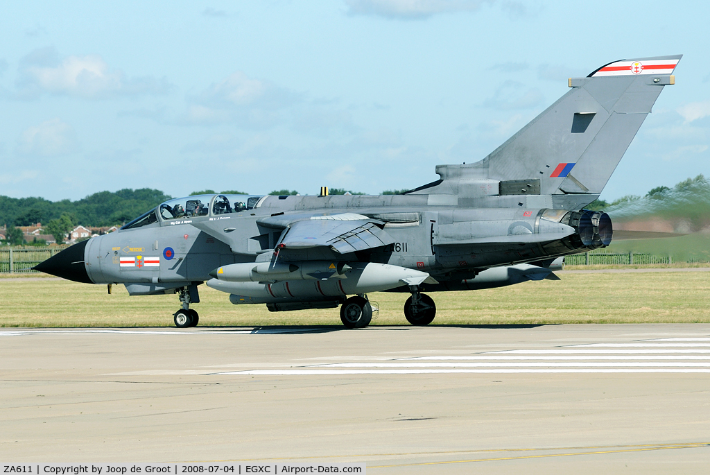 ZA611, 1982 Panavia Tornado GR.4 C/N 148/BS048/3075, ZA611 is one of just few Tornado GR4s flying with 41 (R) Sq at Coningsby.