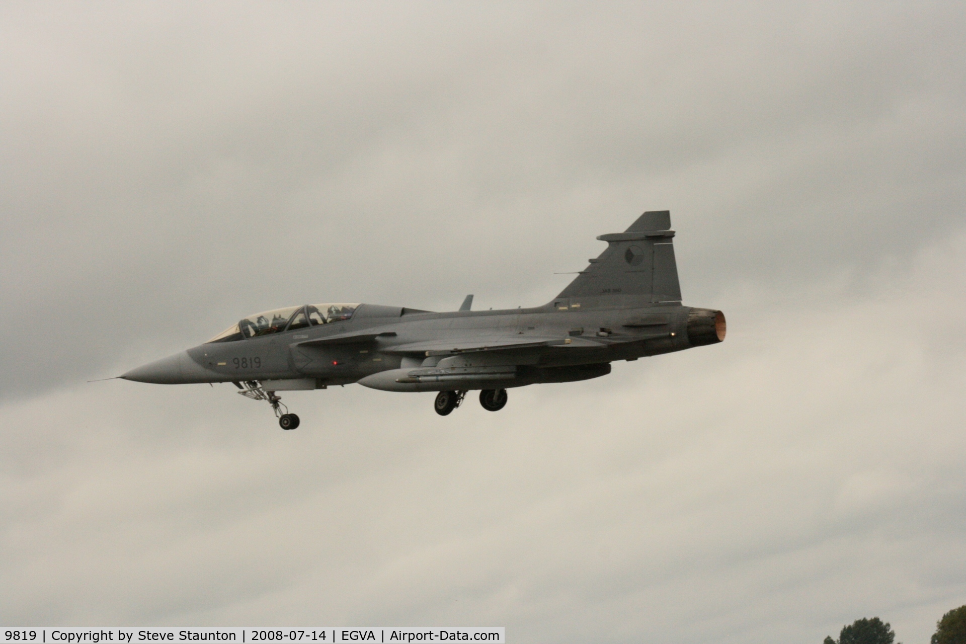 9819, Saab JAS-39D Gripen C/N 39819, Taken at the Royal International Air Tattoo 2008 during arrivals and departures (show days cancelled due to bad weather)