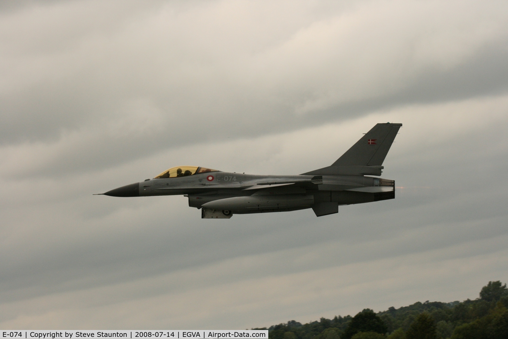 E-074, General Dynamics F-16AM Fighting Falcon C/N 61-627, Taken at the Royal International Air Tattoo 2008 during arrivals and departures (show days cancelled due to bad weather)