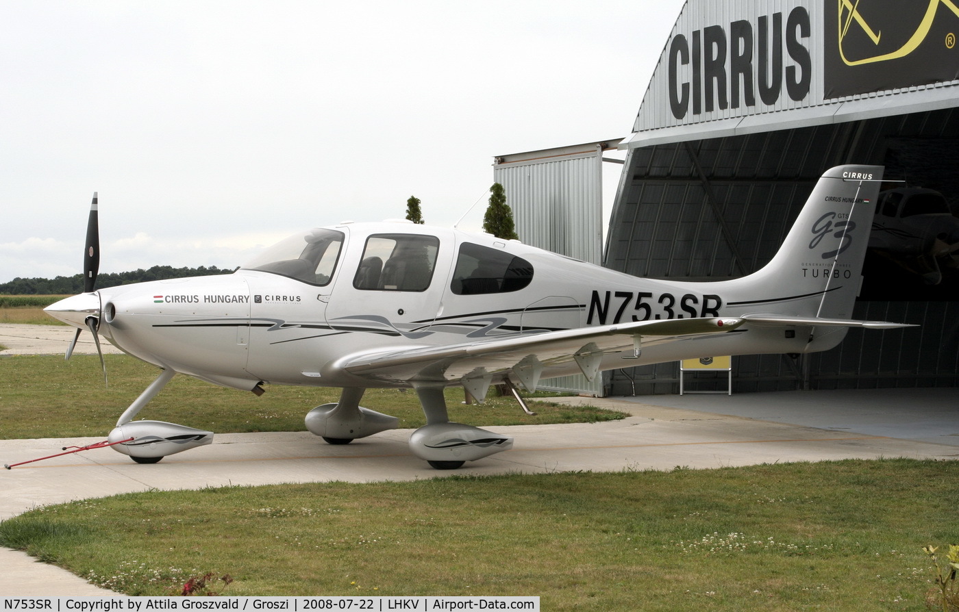 N753SR, 2008 Cirrus SR22 G3 GTS Turbo C/N 2759, Kaposújlak airport (LHKV) / Cirrus Hungary base