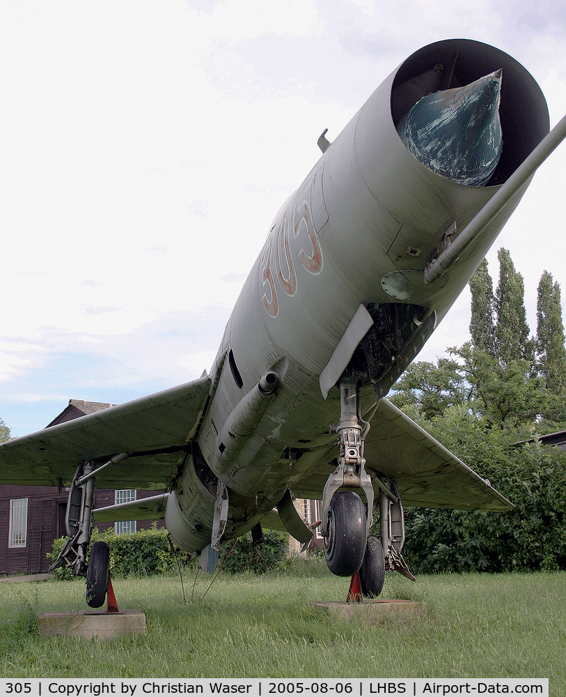 305, Mikoyan-Gurevich MiG-21F-13 C/N 741305, Hungary Air Force
