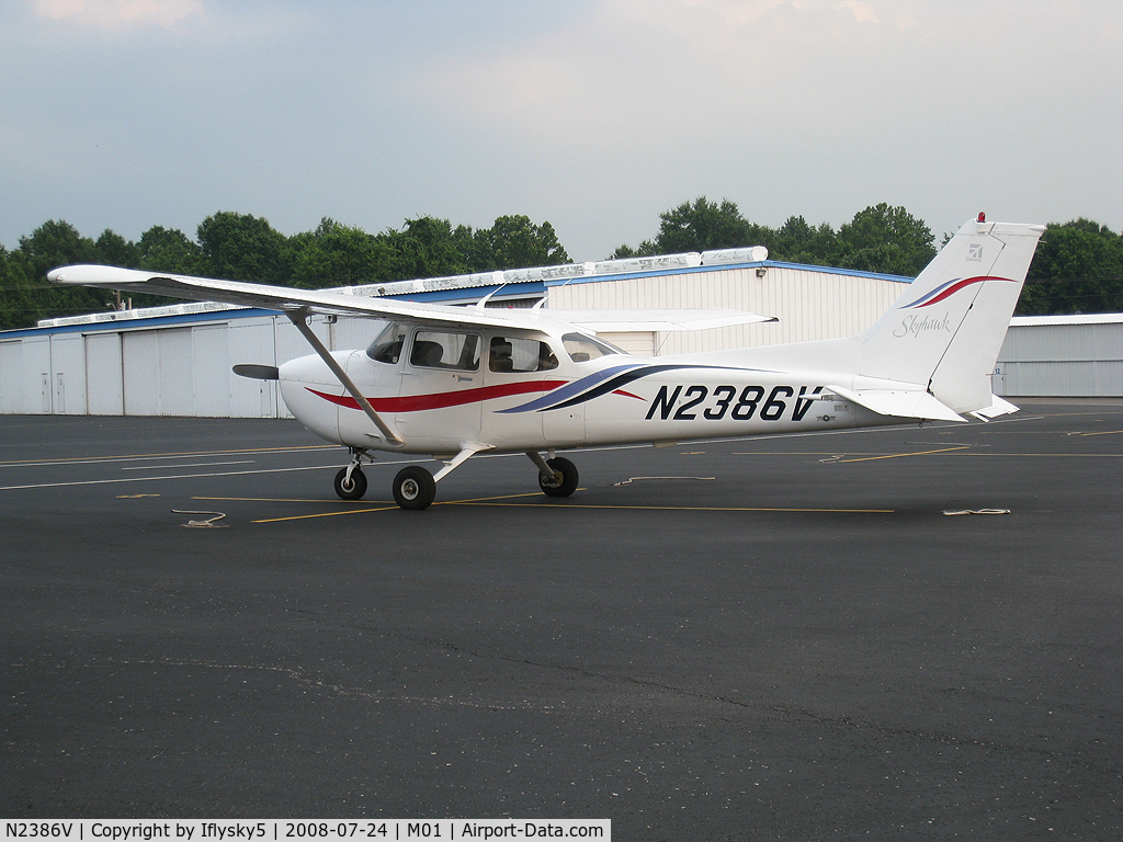 N2386V, 1999 Cessna 172R C/N 17280702, N2386V CESSNA R182