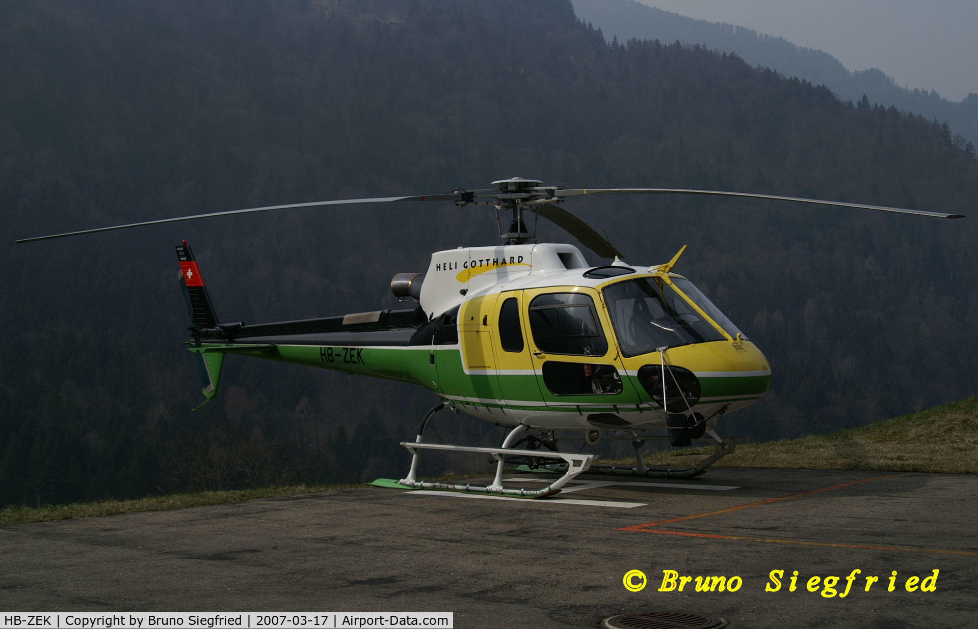 HB-ZEK, 2003 Eurocopter AS-350B-3 Ecureuil Ecureuil C/N 3674, Gsteigwiler LSXG