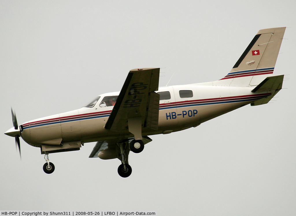 HB-POP, 1989 Piper PA-46-350P Malibu Mirage C/N 46-22077, Landing rwy 32L
