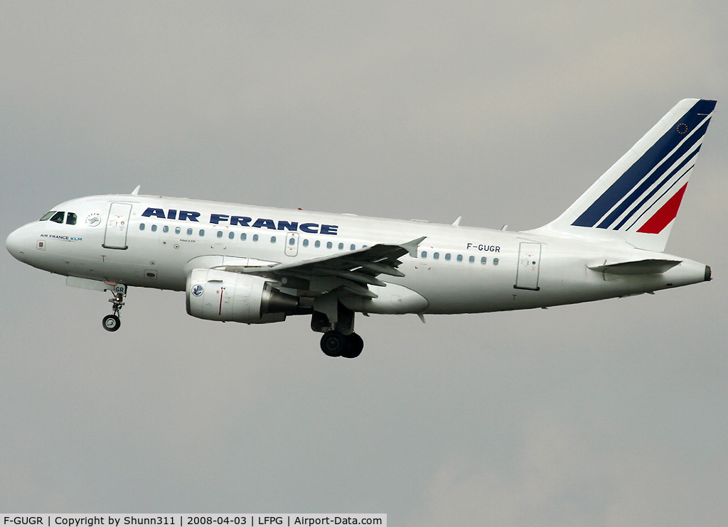 F-GUGR, 2007 Airbus A318-111 C/N 3009, Take off from the north...