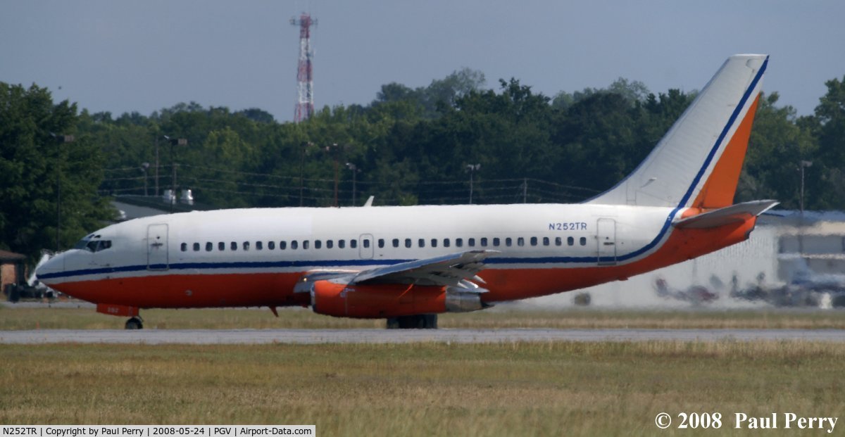 N252TR, 1983 Boeing 737-228 C/N 23001, Pace bird, no longer carrying the Hooters logo