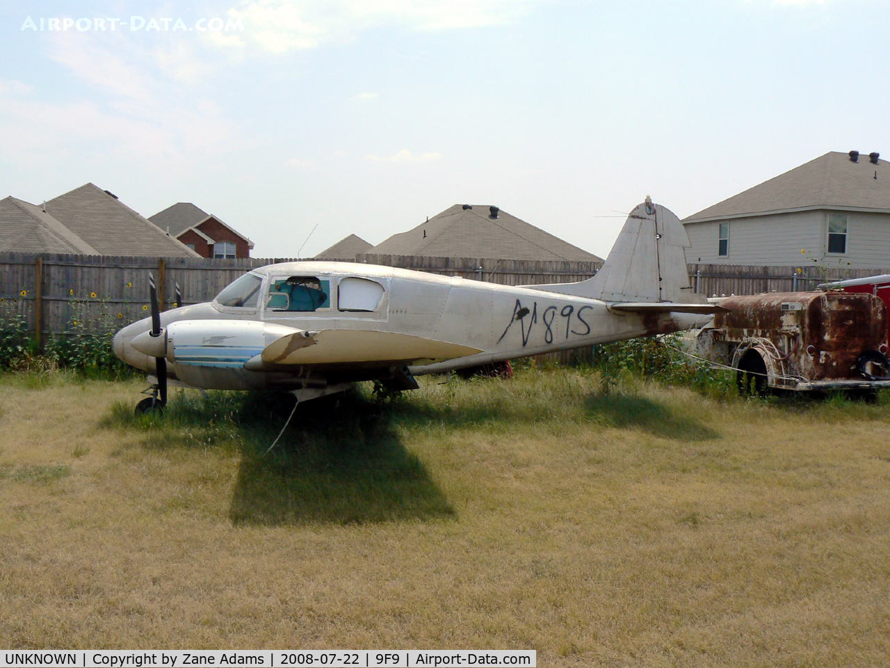 UNKNOWN, Miscellaneous Various C/N unknown, A Piper Apache in need of some serious TLC...N89S spray painted on the side.