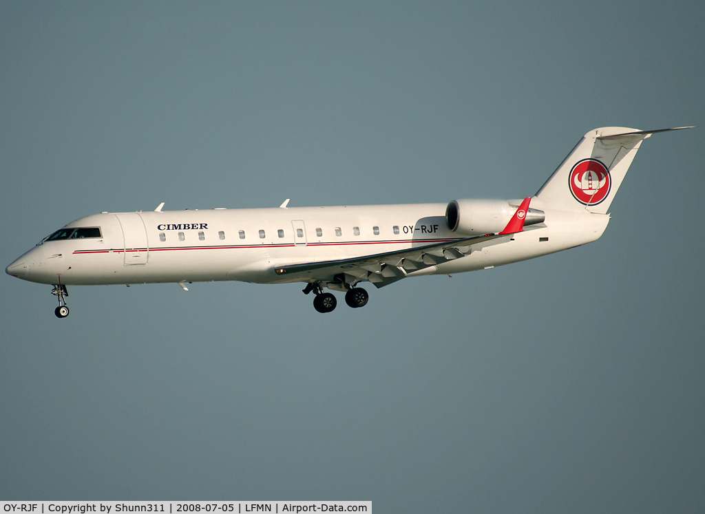 OY-RJF, 1993 Canadair CRJ-200LR (CL-600-2B19) C/N 7019, On landing...