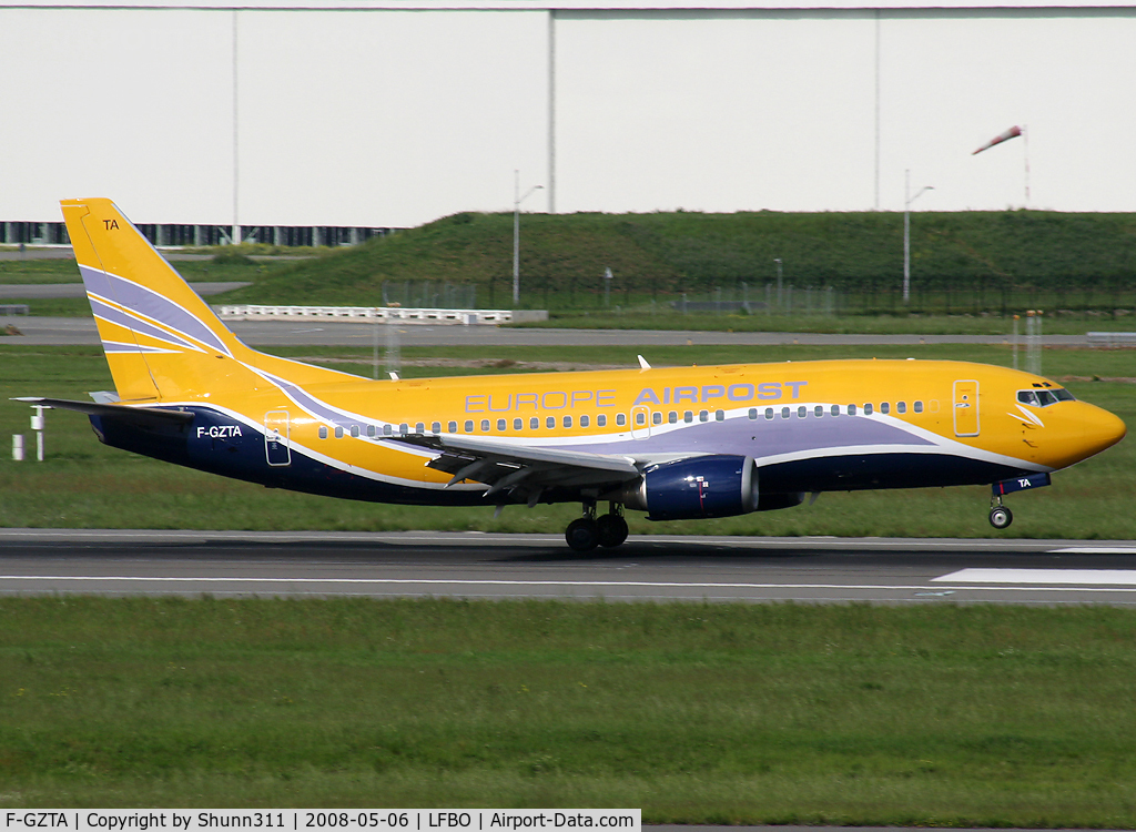 F-GZTA, 1998 Boeing 737-33V(QC) C/N 29333/3084, Landing rwy 14R...