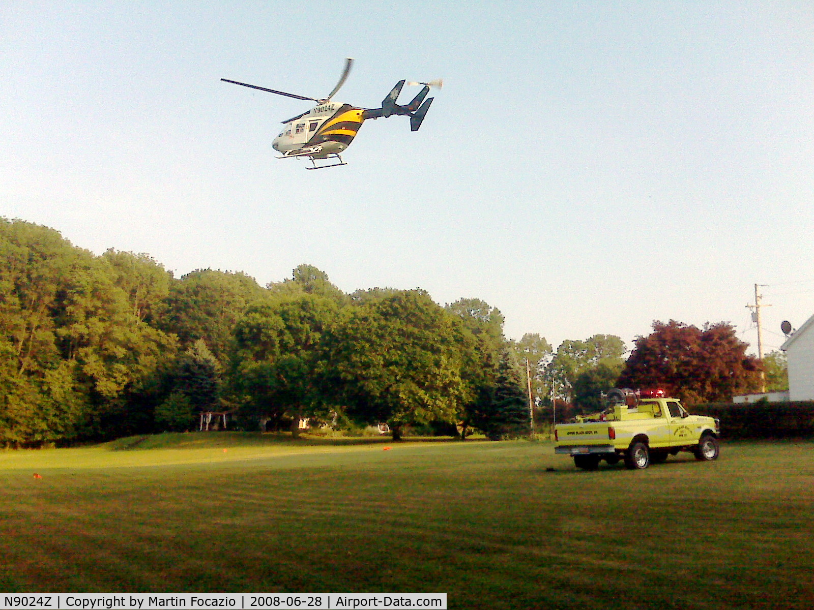 N9024Z, Eurocopter-Kawasaki BK-117A-4 C/N 7134, Helo N2904Z Arriving for an air medical evacuation in Upper Black Eddy Pennsylvania.