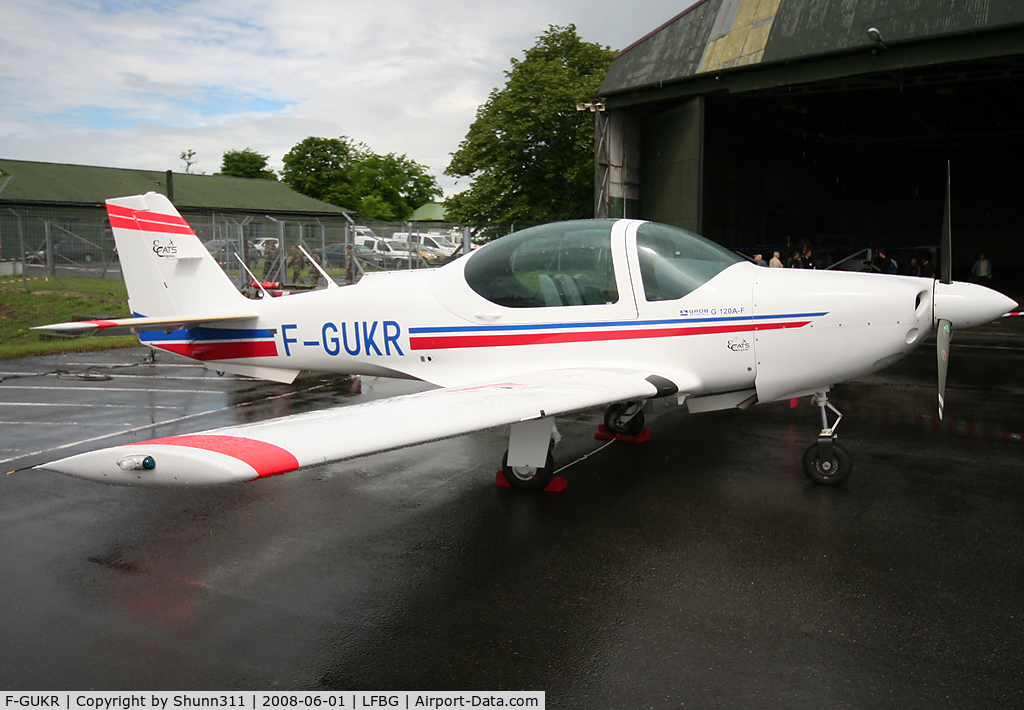 F-GUKR, Grob G-120A-F C/N 85051, Diplayed during CNG Airshow 2008...