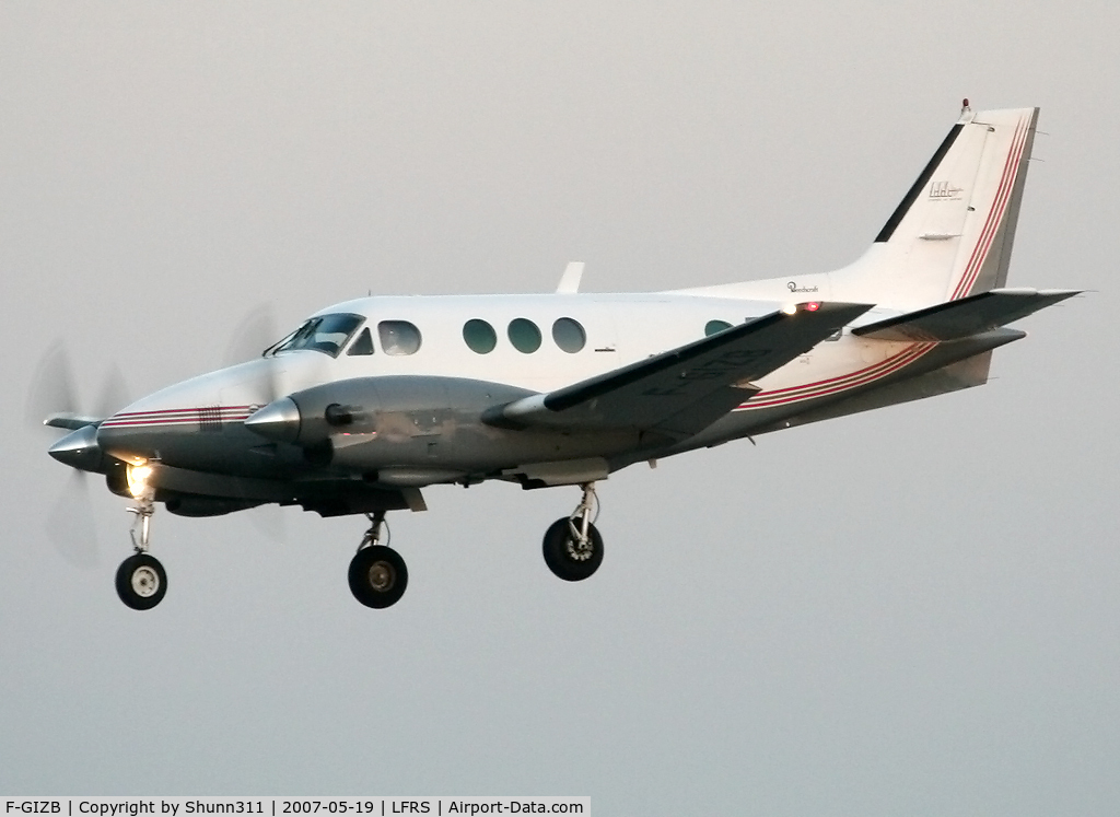 F-GIZB, 1981 Beech C90 King Air C/N LJ-955, On landing for last pic of the day...