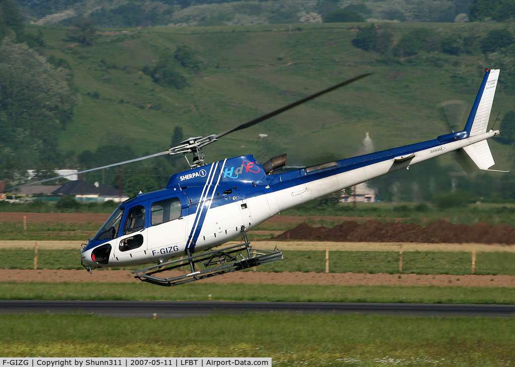 F-GIZG, Eurocopter AS-350B-3 Ecureuil Ecureuil C/N 3084, On landing...