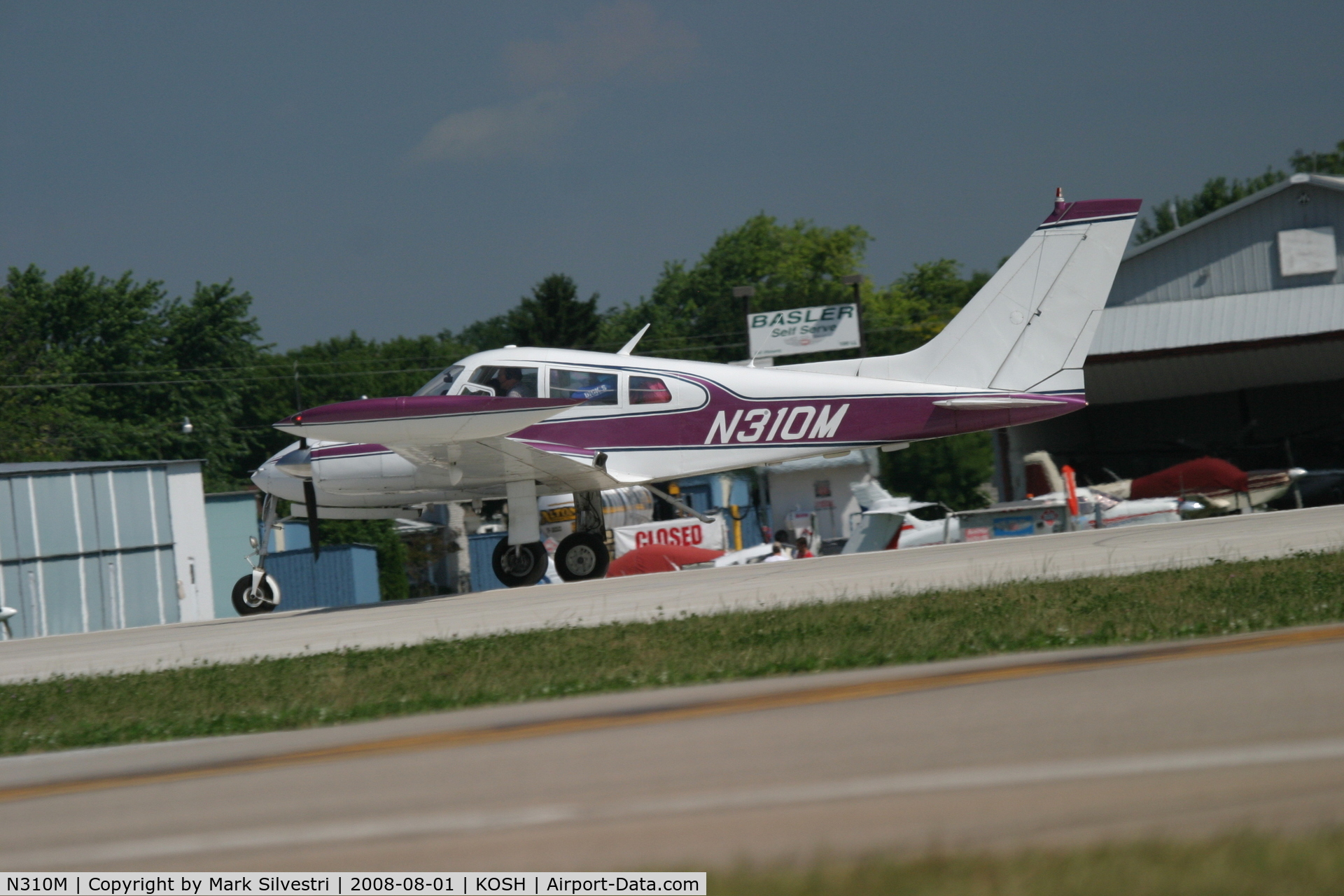 N310M, 1963 Cessna 310H C/N 310H0054, Oshkosh 2008