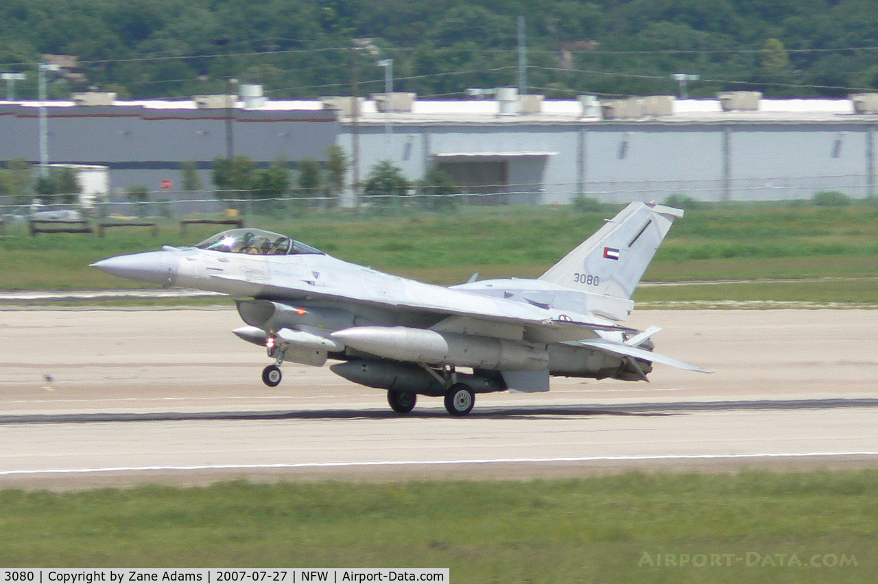 3080, 2000 Lockheed Martin F-16E Fighting Falcon C/N RE-55, UAE (3080) F-16E Block 60 Landing NASJRB Ft. Worth.