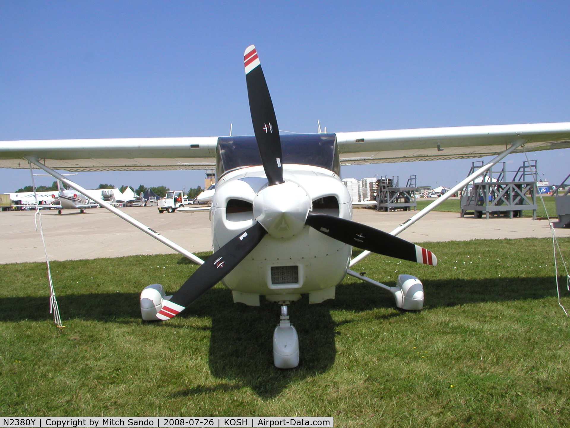 N2380Y, 1999 Cessna 182S Skylane C/N 18280465, EAA AirVenture 2008.