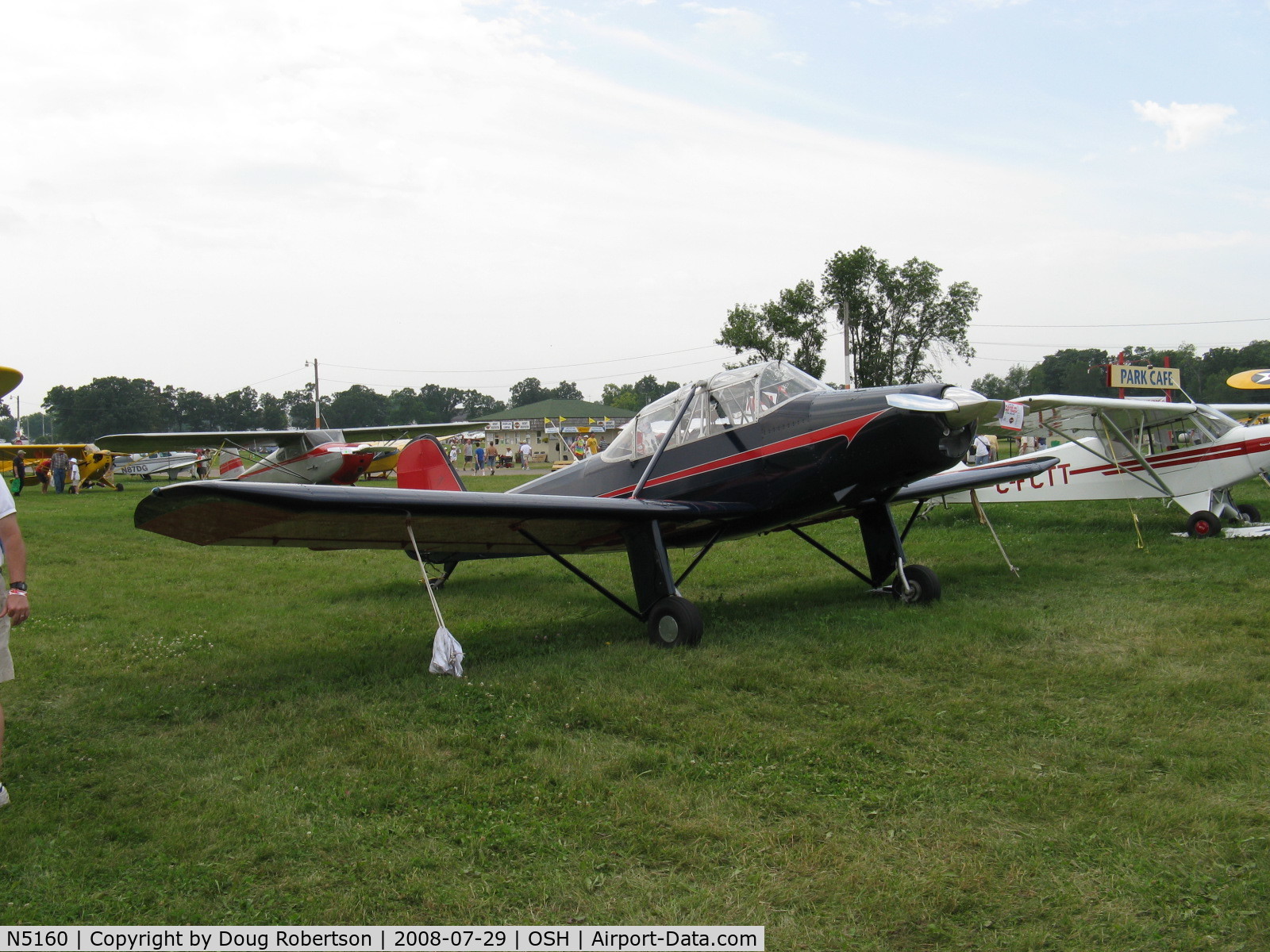 N5160, 1952 Rawdon T1 C/N T1-6, 1952 Rawdon Brothers Aircraft T1 trainer, Lycoming O-320 150 Hp, originally a rare production aircraft but now registered Experimental. EAA 2008 Classic Preservation Award winner.