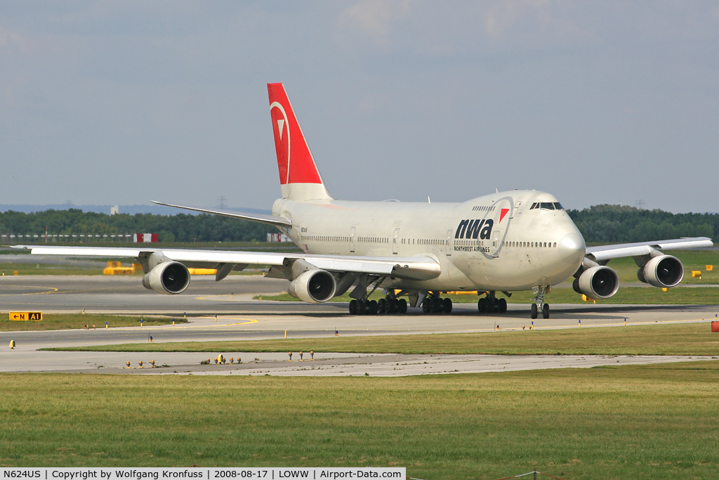 N624US, 1979 Boeing 747-251B C/N 21706, 29 years old lady, still going strong!
