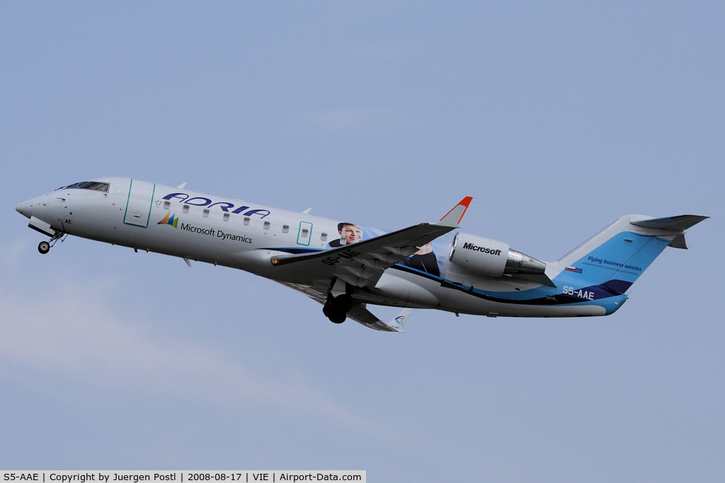 S5-AAE, 1998 Canadair CRJ-200LR (CL-600-2B19) C/N 7170, CRJ200