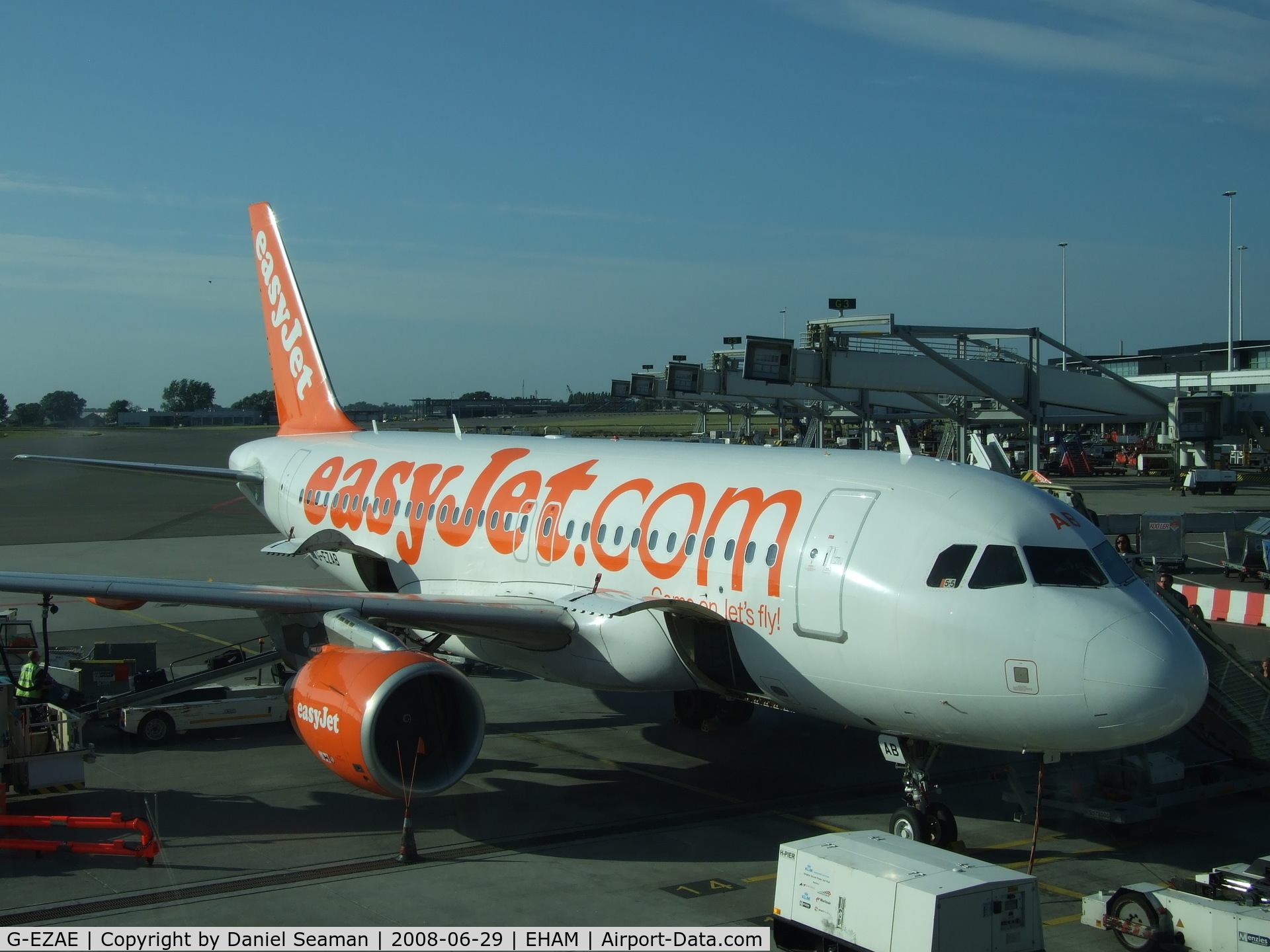 G-EZAE, 2006 Airbus A319-111 C/N 2709, just arrived from bristol with me onbourd.