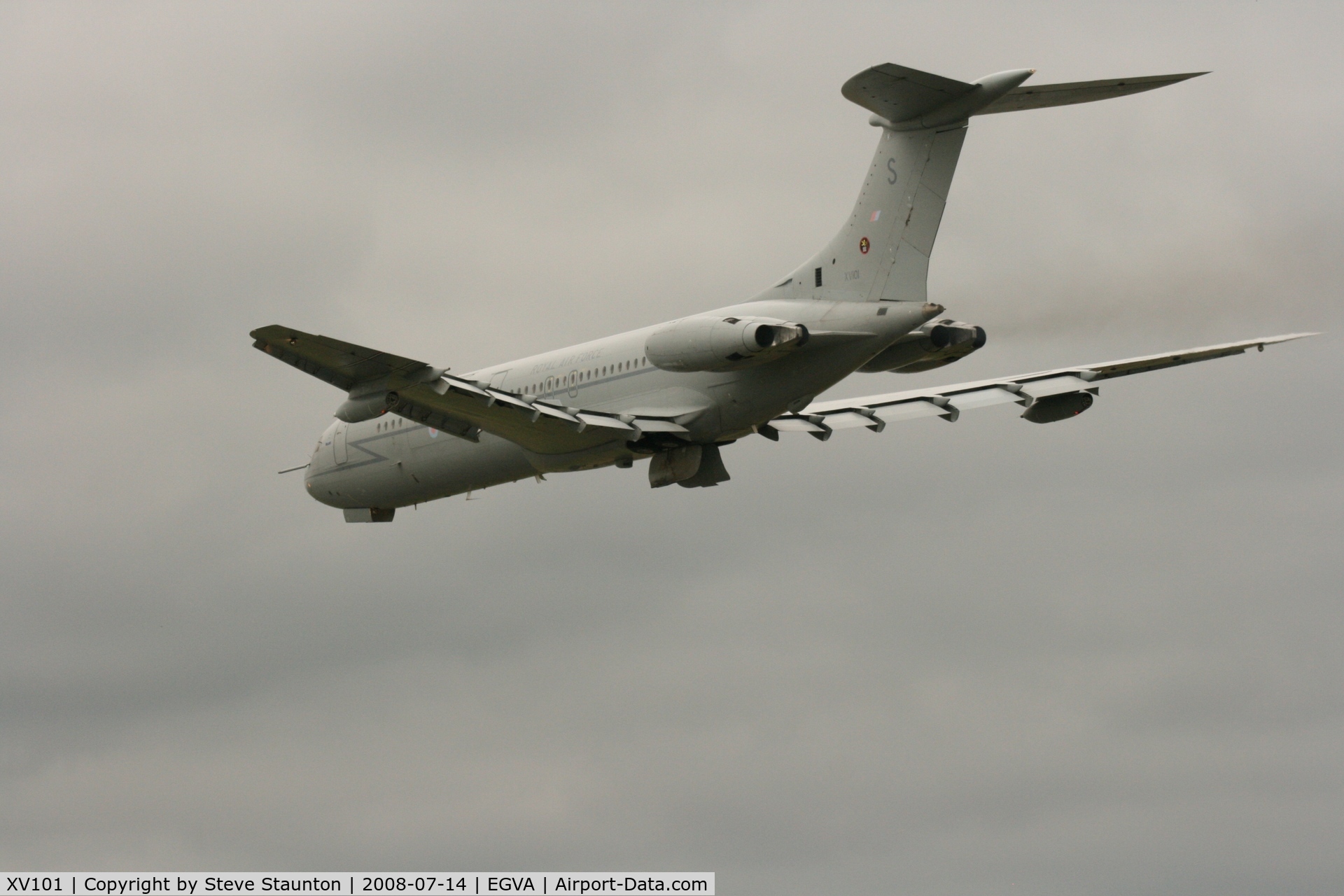 XV101, 1967 Vickers VC10 C.1K C/N 831, Taken at the Royal International Air Tattoo 2008 during arrivals and departures (show days cancelled due to bad weather)