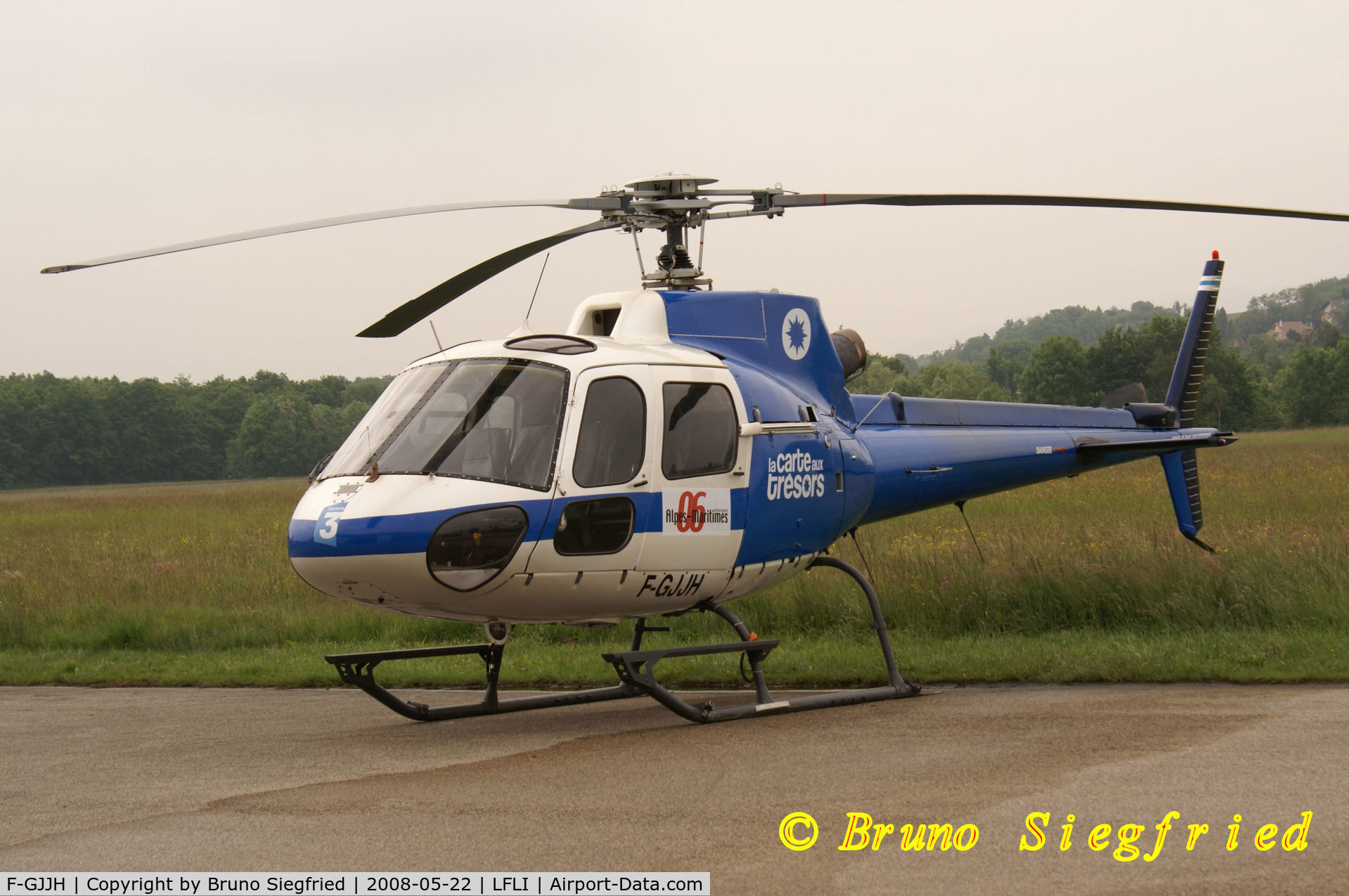 F-GJJH, Eurocopter AS-350B-2 Ecureuil Ecureuil C/N 2584, Annemasse Airport