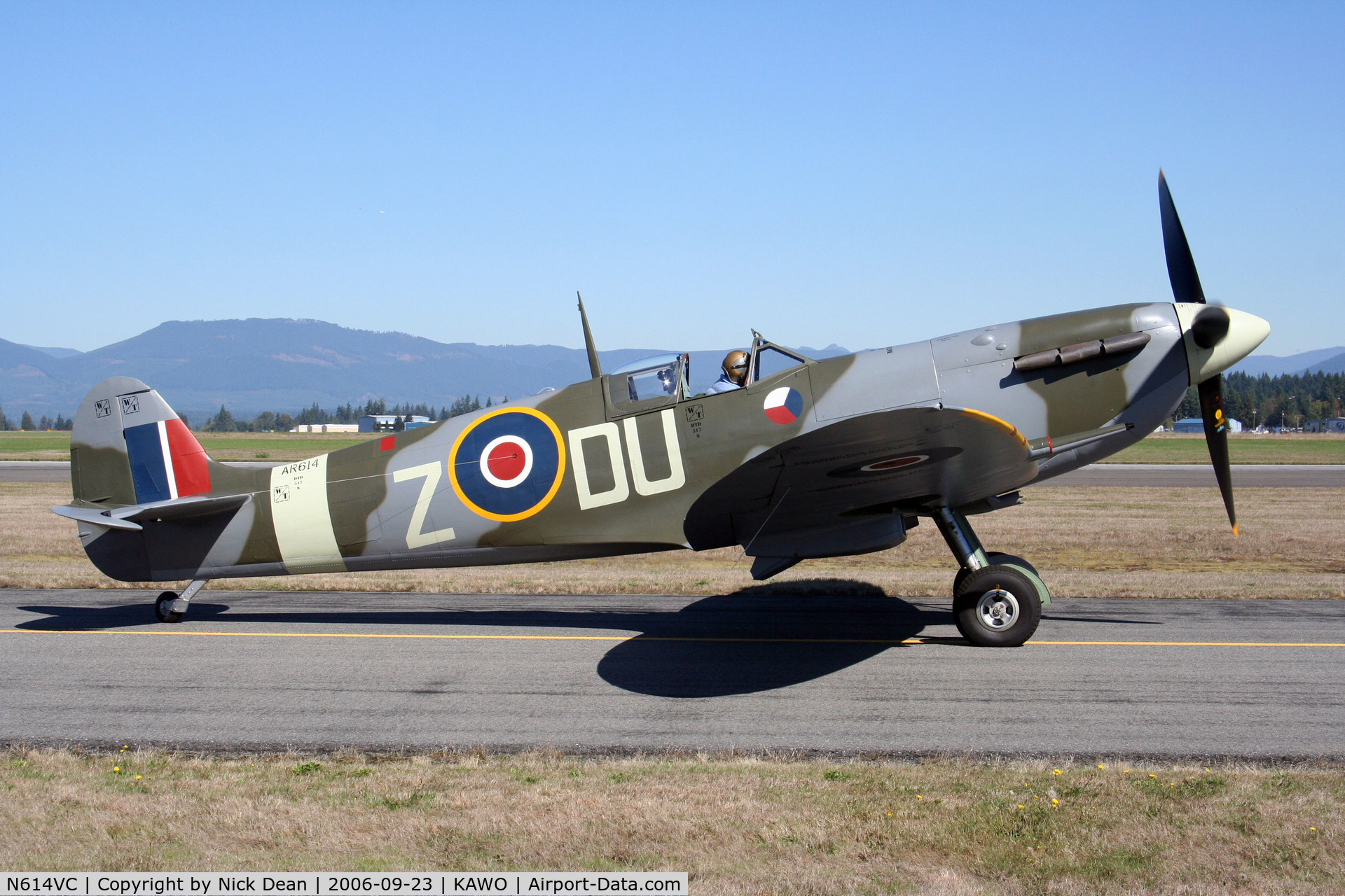 N614VC, 1942 Supermarine 349 Spitfire F.Vc C/N WASP/20/288, Bud Granley taking her up for a good wringing out!