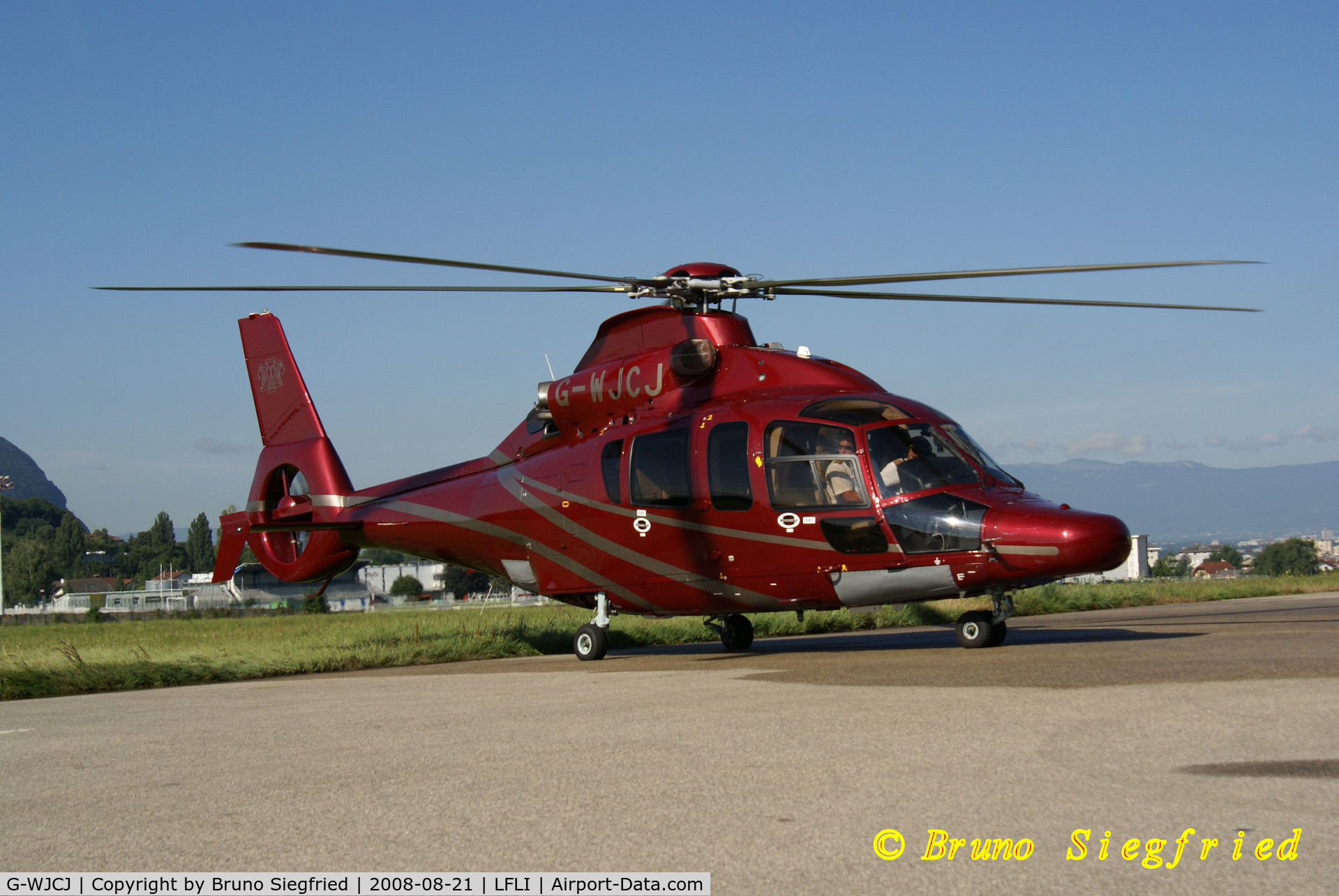 G-WJCJ, 2006 Eurocopter EC-155B-1 C/N 6748, Annemasse Airport
