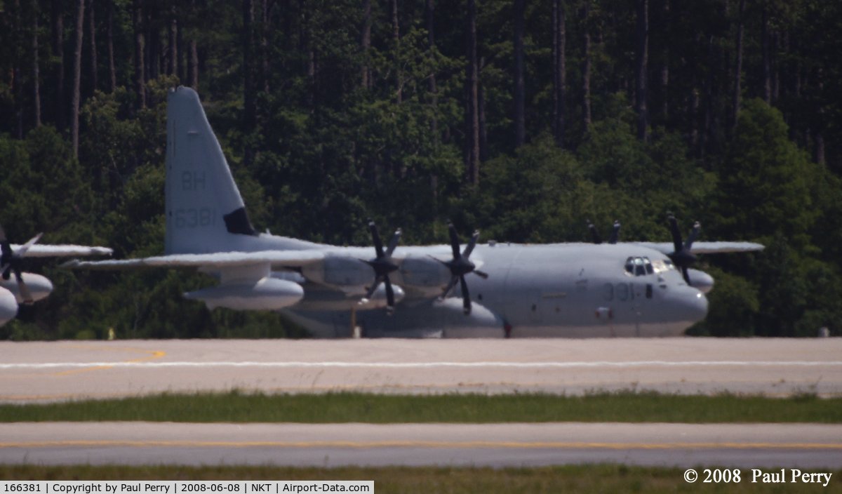 166381, Lockheed Martin KC-130J Hercules C/N 382-5527, Tanker Herc across the field