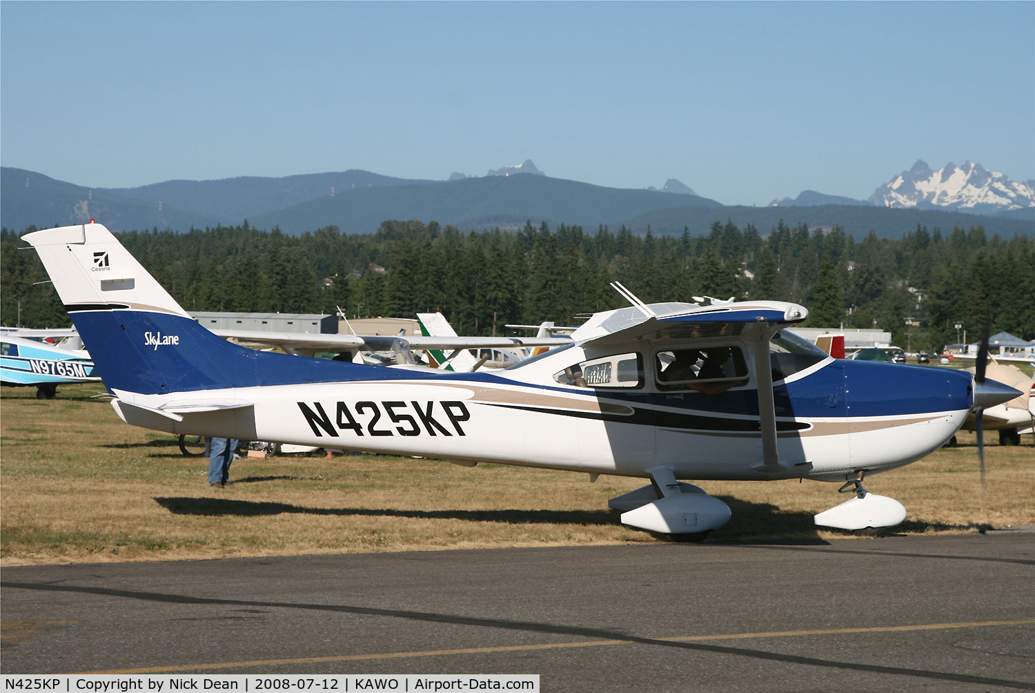 N425KP, 2004 Cessna 182T Skylane C/N 18281383, Arlington fly in