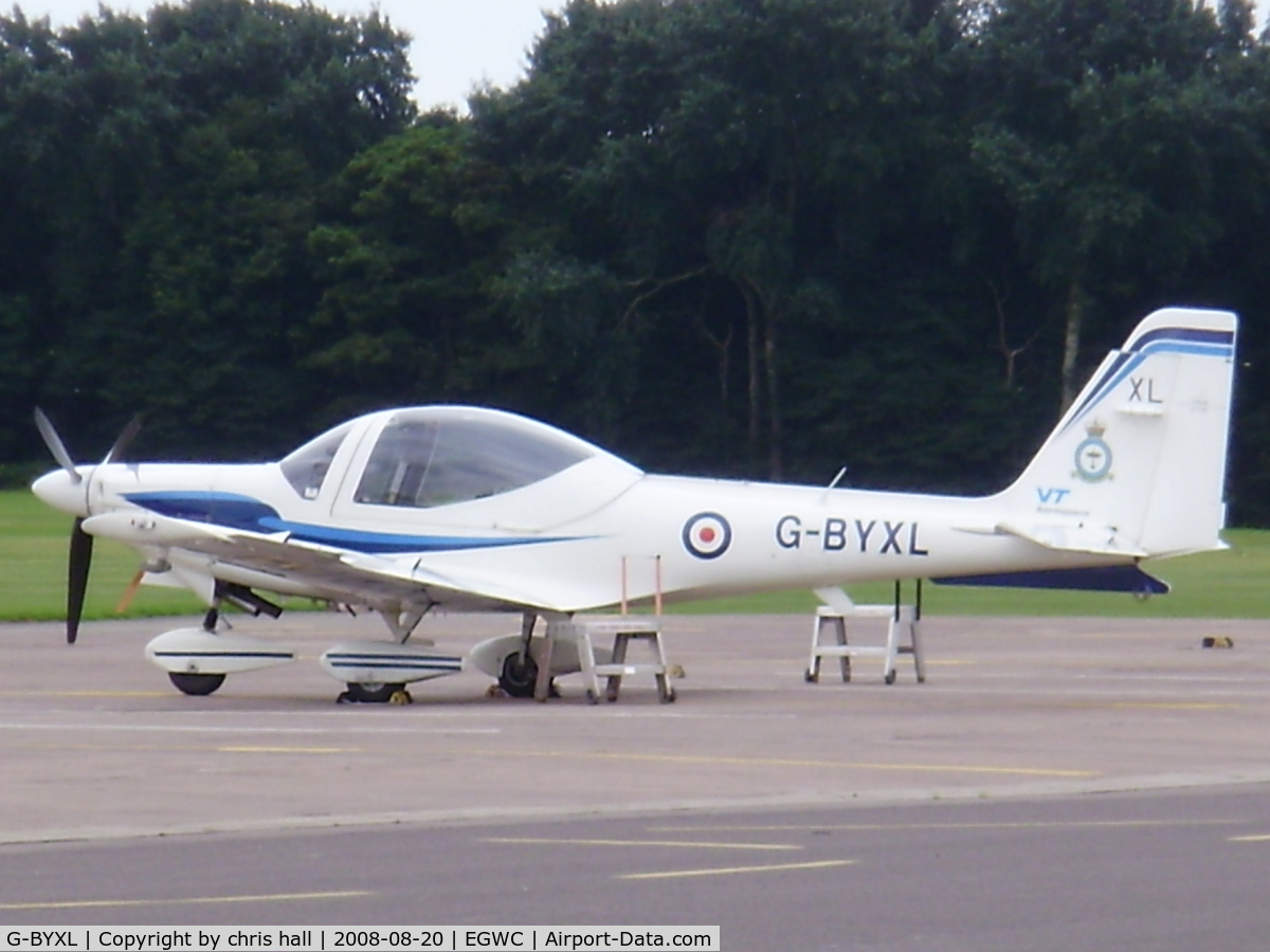 G-BYXL, 2001 Grob G-115E Tutor T1 C/N 82172/E, VT Aerospace
