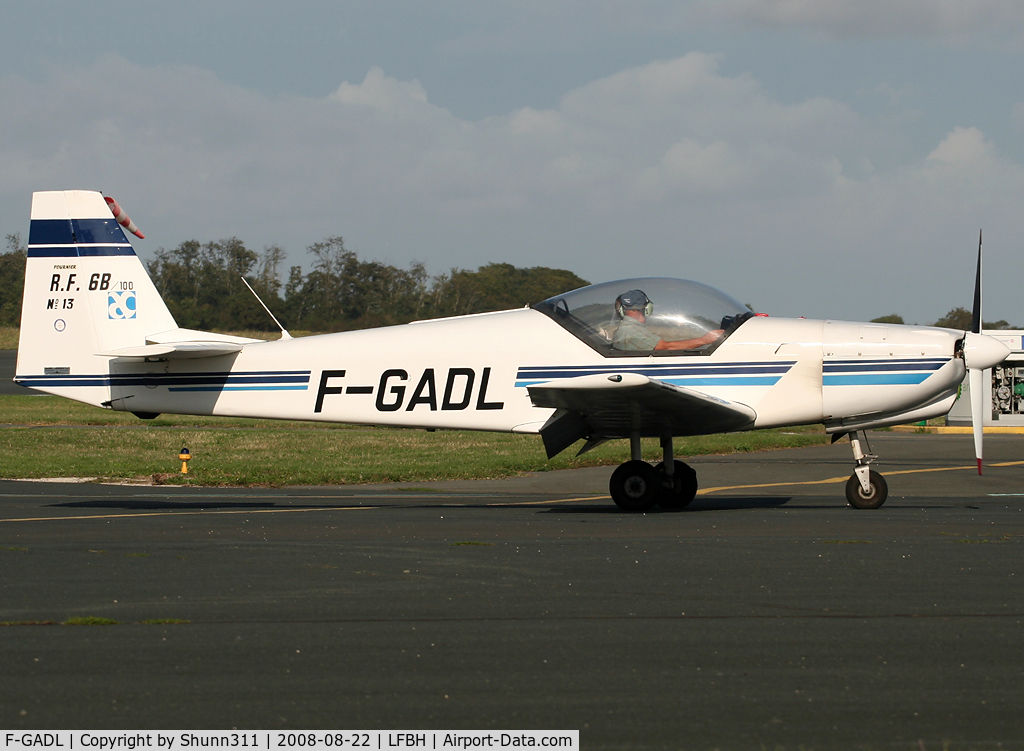 F-GADL, 1976 Fournier RF-6B-100 C/N 13, Arriving from flight...