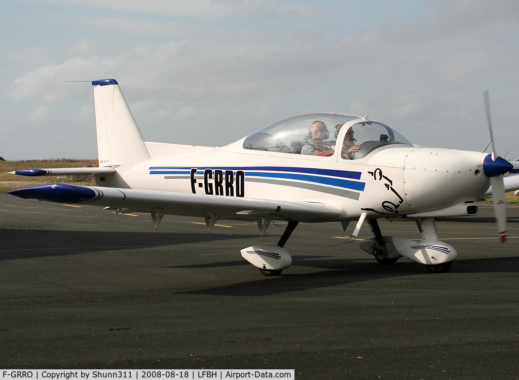 F-GRRO, Issoire APM 20 Lionceau C/N 14, Ready for a new light flight...