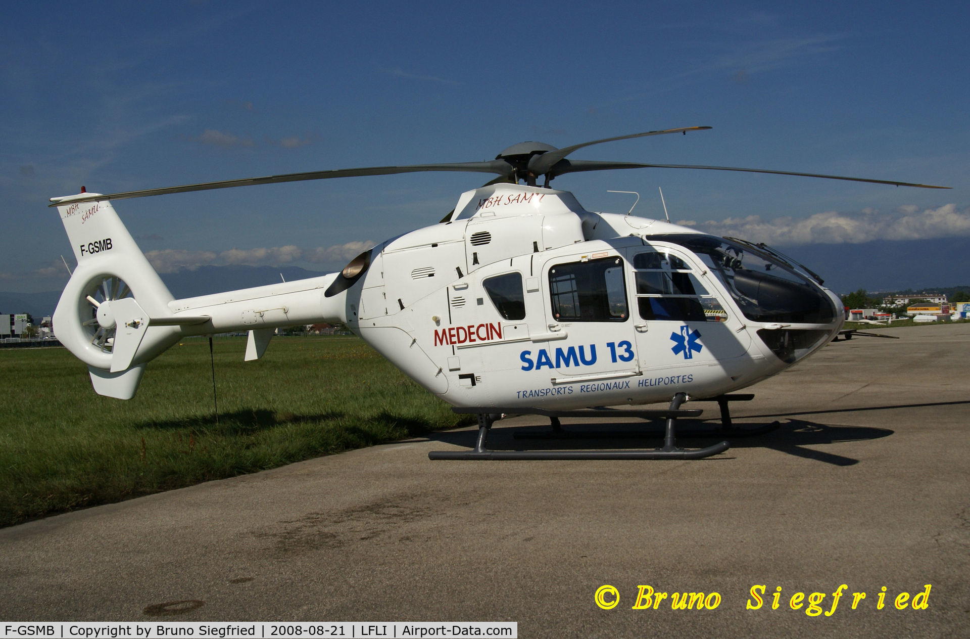 F-GSMB, Eurocopter EC-135T-1 C/N 0031, Annemasse Airport