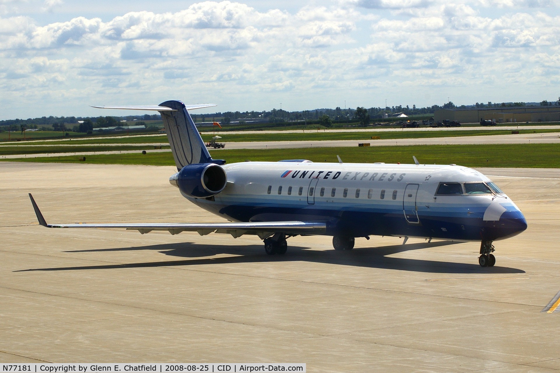 N77181, 1997 Canadair CRJ-200LR (CL-600-2B19) C/N 7181, Waiting for turn to go to Runway 13